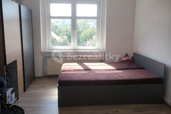 Pronájem bytu 1+kk 29 m², Bystřany