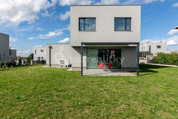 Prodej domu 107 m², pozemek 744 m², Nad Hřištěm, 