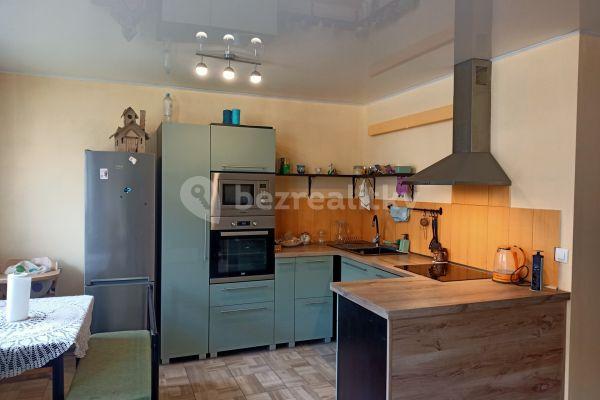 Prodej bytu 3+kk 54 m², Veltruská, Praha