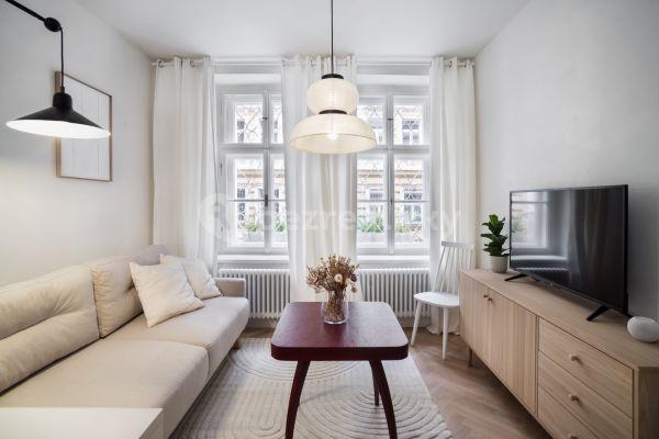 Pronájem bytu 2+kk 35 m², Sevastopolská, Praha