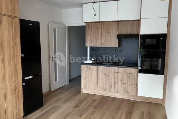 Pronájem bytu 1+kk 32 m², Milánská, Praha