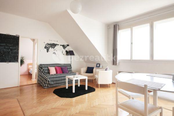 Pronájem bytu 2+1 87 m², náměstí Před Bateriemi, Praha