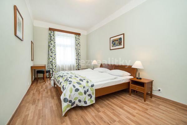 Pronájem bytu 3+1 72 m², Americká, Praha