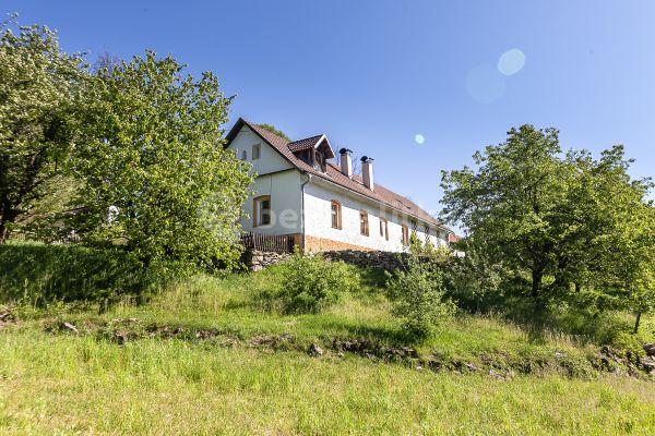 Prodej domu 200 m², pozemek 2.006 m², Býkovice, 