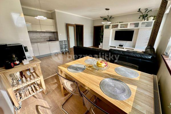 Prodej bytu 3+kk 76 m², Učňovská, Praha