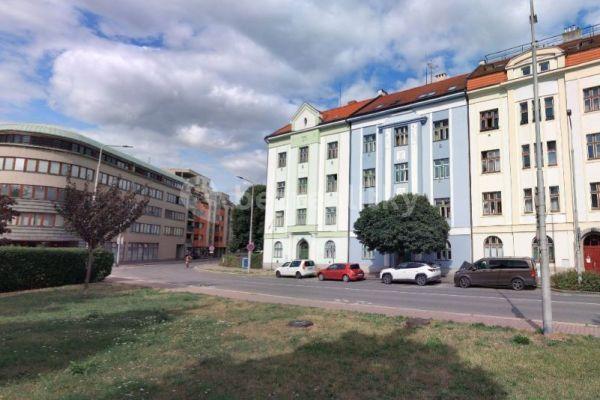 Pronájem bytu 1+1 47 m², Čechovo nábřeží, Pardubice