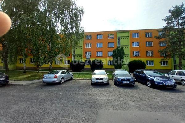 Prodej bytu 1+kk 20 m², Jiráskovo náměstí, Postoloprty