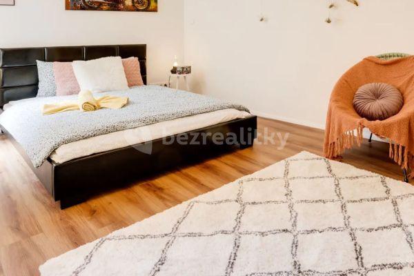 Pronájem bytu 2+kk 85 m², Štěpánská, Praha, Praha