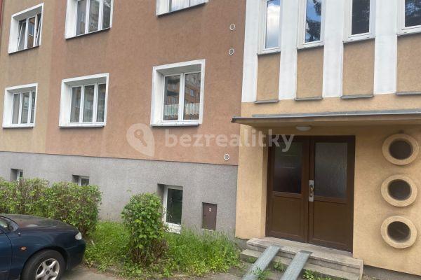 Prodej bytu 3+1 73 m², Budovatelů, Karlovy Vary