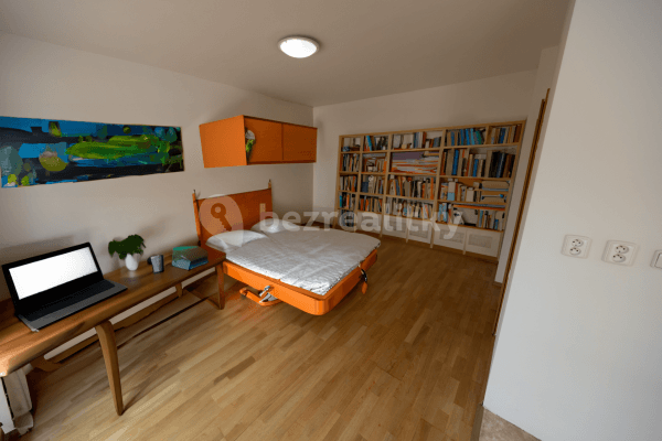 Prodej bytu 1+kk 61 m², Vřesová, Praha