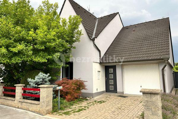 Prodej domu 216 m², pozemek 1.072 m², Znojemská, Pohořelice