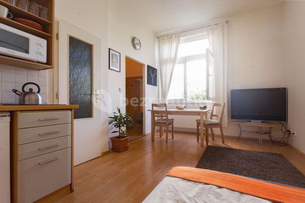 Pronájem bytu 1+kk 28 m², Kozácká, Praha