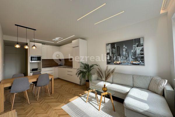 Pronájem bytu 3+1 66 m², Malešická, Praha