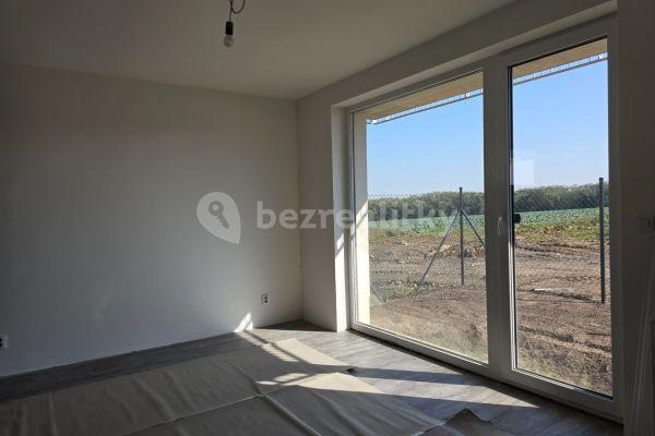 Prodej bytu 2+kk 85 m², Hlavní, Hlubočinka