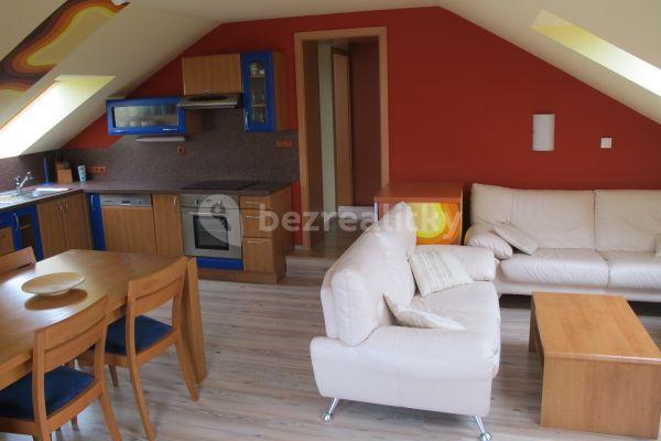 Pronájem bytu 2+kk 75 m², Spojovací, Hlubočinka