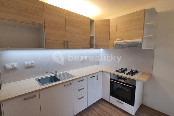 Pronájem bytu 1+kk 41 m², Vitry, Kladno