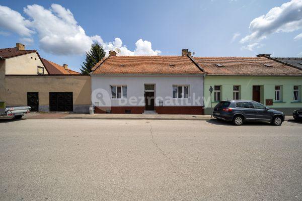 Prodej domu 109 m², pozemek 379 m², B. Martinů, 