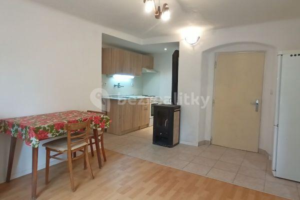 Pronájem bytu 2+kk 36 m², U Koruny, Kutná Hora