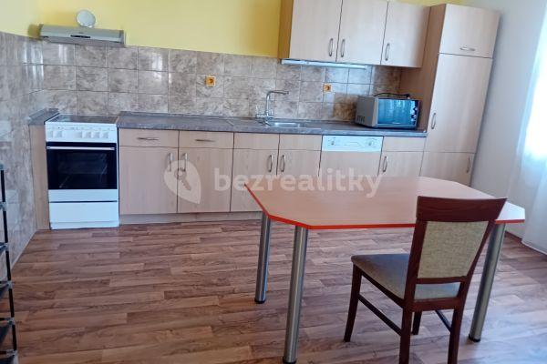 Pronájem bytu 1+1 45 m², Velimská, Sokoleč