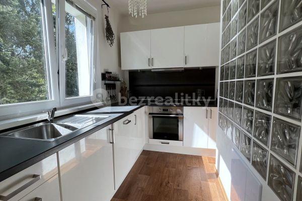 Prodej bytu 2+1 51 m², Kmochova, Olomouc