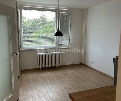 Pronájem bytu 2+kk 45 m², třída Edvarda Beneše, Hradec Králové