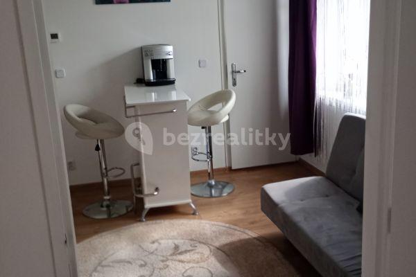 Prodej bytu 2+kk 42 m², Rohová, Karlovy Vary