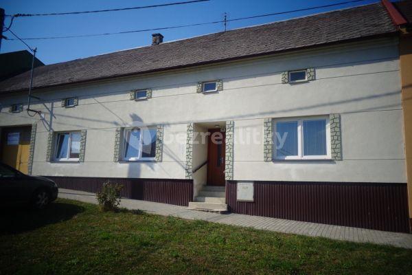 Prodej domu 301 m², pozemek 2.400 m², Roštění