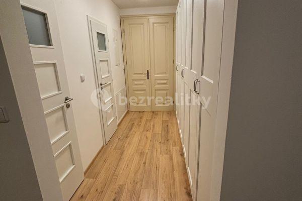 Pronájem bytu 3+1 64 m², Sušilova, Třebíč, Kraj Vysočina