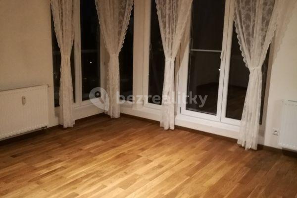 Pronájem bytu 2+kk 53 m², Nad Údolím, Husinec