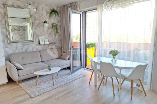 Pronájem bytu 1+kk 36 m², Bolevecká, Praha