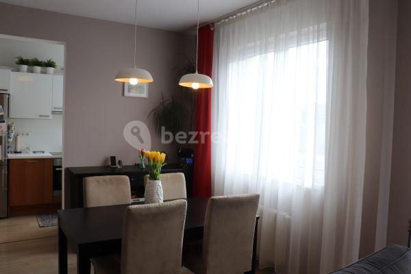 Prodej bytu 3+1 69 m², Nejedlého, Dúbravka