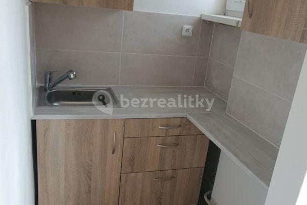 Pronájem bytu 1+kk 27 m², třída Míru, Olomouc