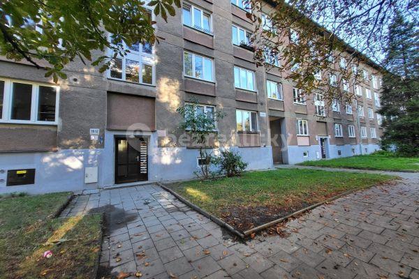 Pronájem bytu 3+1 74 m², Fibichova, 