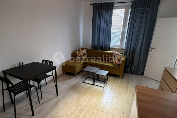 Pronájem bytu 2+kk 40 m², Banšelova, Bratislava