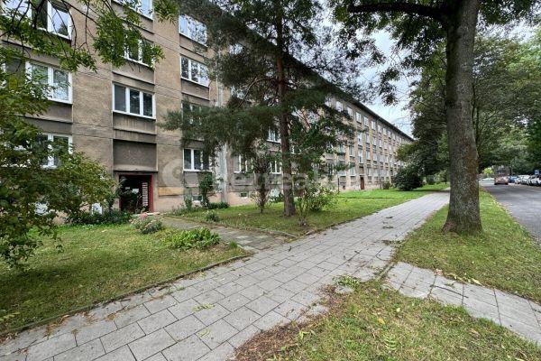 Pronájem bytu 2+1 57 m², Závodní, 