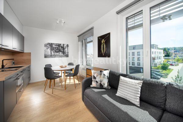 Pronájem bytu 1+kk 27 m², Heřmanická, Praha