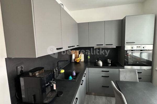 Prodej bytu 3+1 68 m², Hlávkova, Karlovy Vary, Karlovarský kraj