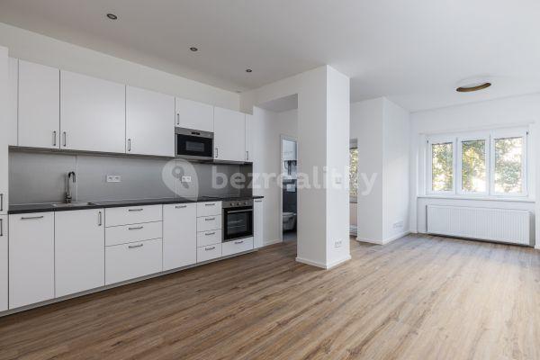 Pronájem bytu 1+kk 38 m², Biskupcova, 