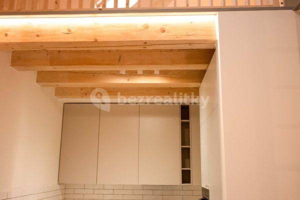 Pronájem bytu 2+kk 52 m², Karlovarská, Hlavní město Praha