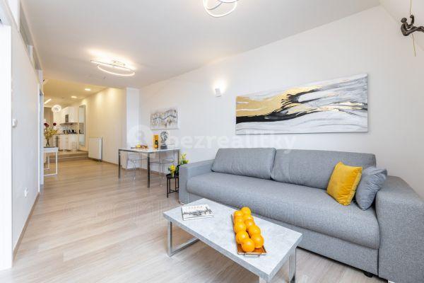 Pronájem bytu 3+kk 75 m², Karlova, Praha