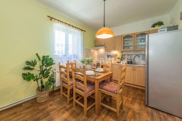 Pronájem bytu 2+1 50 m², Slivenecká, Praha