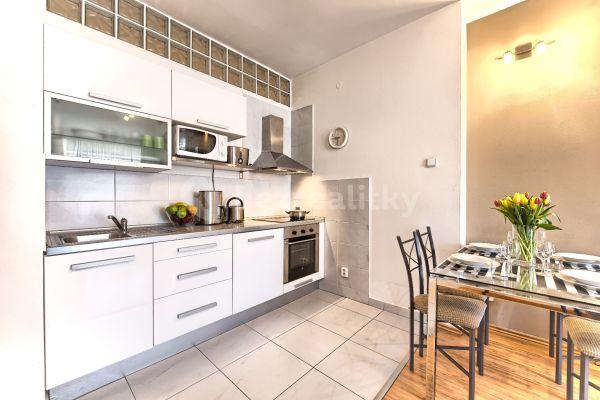 Pronájem bytu 2+kk 55 m², Ostrovní, Praha