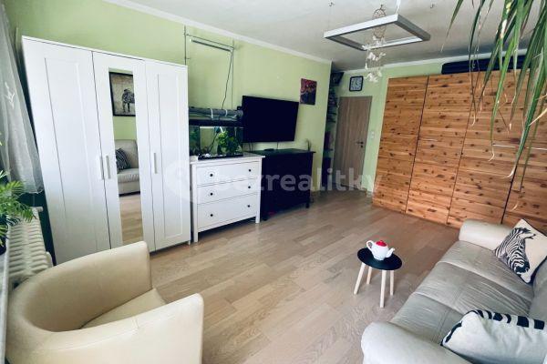 Prodej bytu 3+1 71 m², Jarníkova, Praha