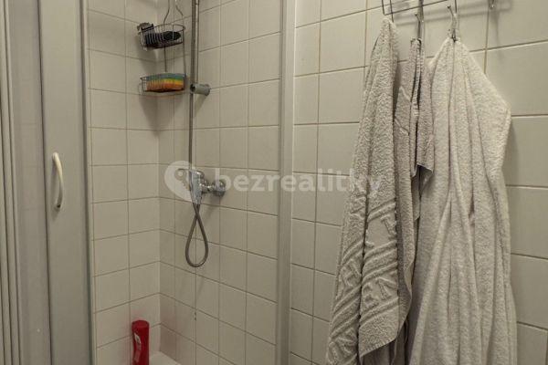 Pronájem bytu 2+kk 39 m², Heydukova, Hlavní město Praha