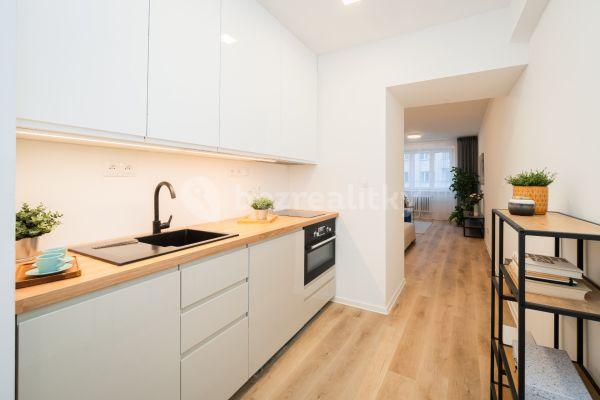 Prodej bytu 1+1 34 m², Dělnická, Hlavní město Praha