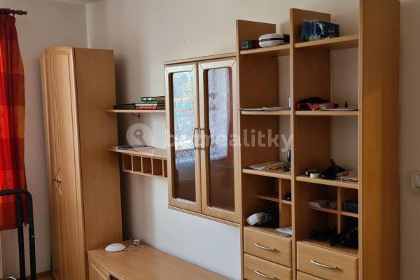 Pronájem bytu 2+kk 45 m², Hořelické náměstí, Rudná