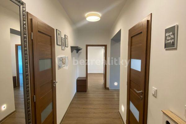 Prodej bytu 3+kk 93 m², Budějovická, Jesenice