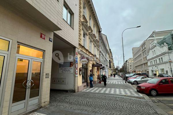 Pronájem bytu 2+kk 36 m², Křižíkova, Praha